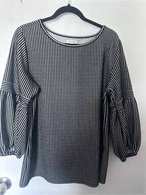 Max Studio Black & White Striped Balloon Sleeve Top